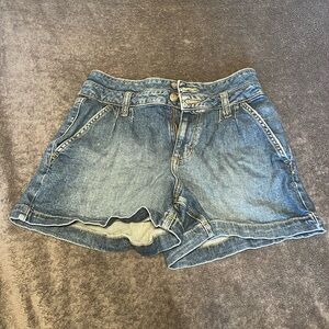 Brand new Lee brand jean shorts
